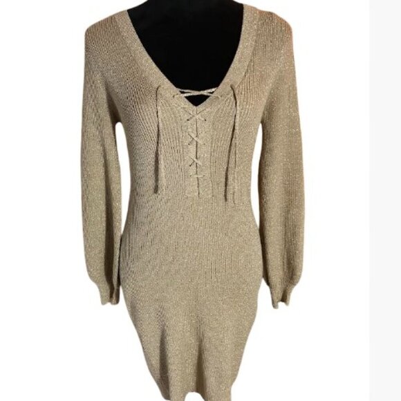 No Boundaries Dresses & Skirts - No Boundaries Lace Up Metallic Dress With V-Neckline  Size Large EUC/Like New